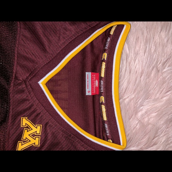 UNIVERSITY OF MINNESOTA YOUTH SZ S jersey! 😍❤️ - Picture 2 of 3